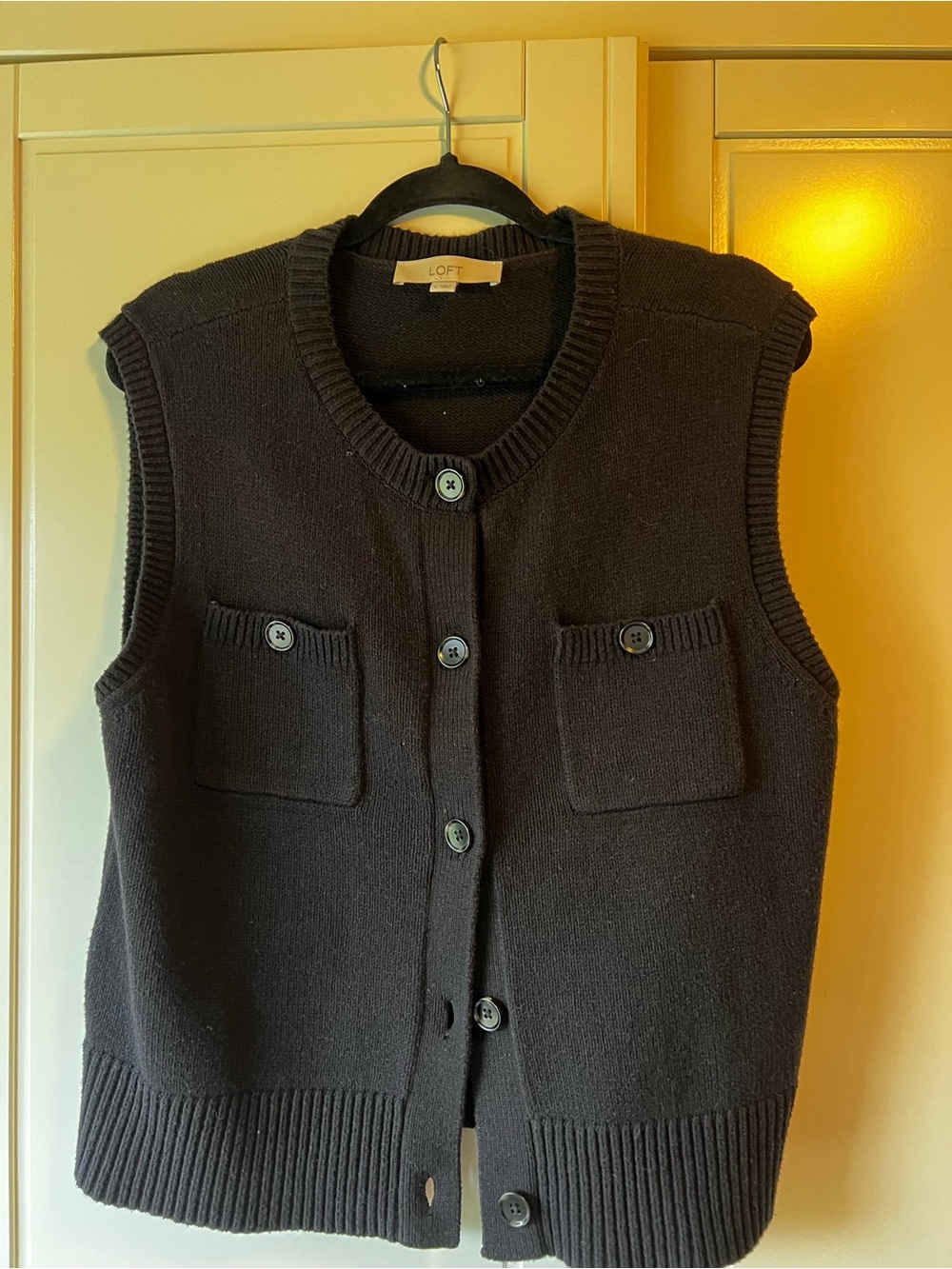 LOFT Black Sleeveless Button-Front Knit Vest